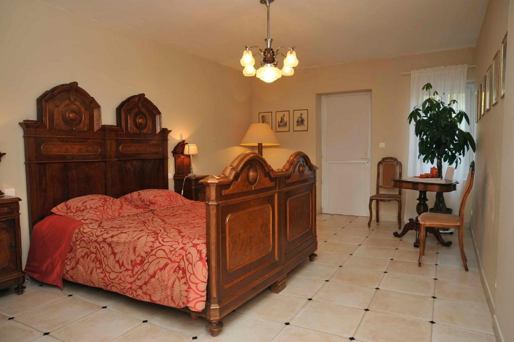 Chambres et tables d'hôtes Le Voriou Couddes Chambre photo